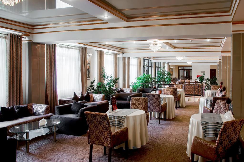 Astana International Hotel Ałma Ata Zewnętrze zdjęcie